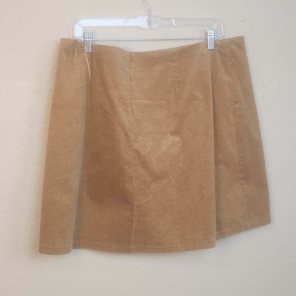 Showpo. Caramel Brown Courderoy Mini Skirt Size US16 (5735)